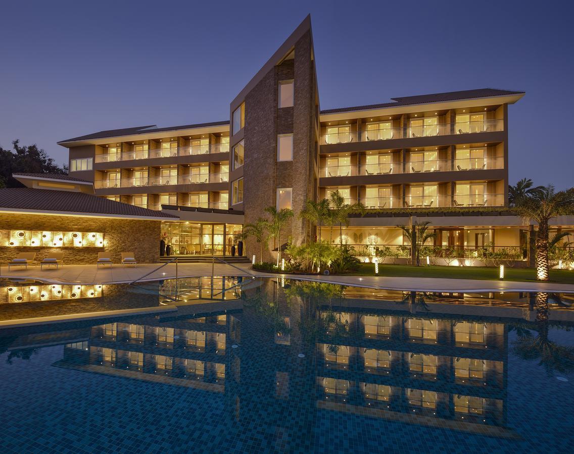 Kabir Hotel & Spa Vadodara Zewnętrze zdjęcie