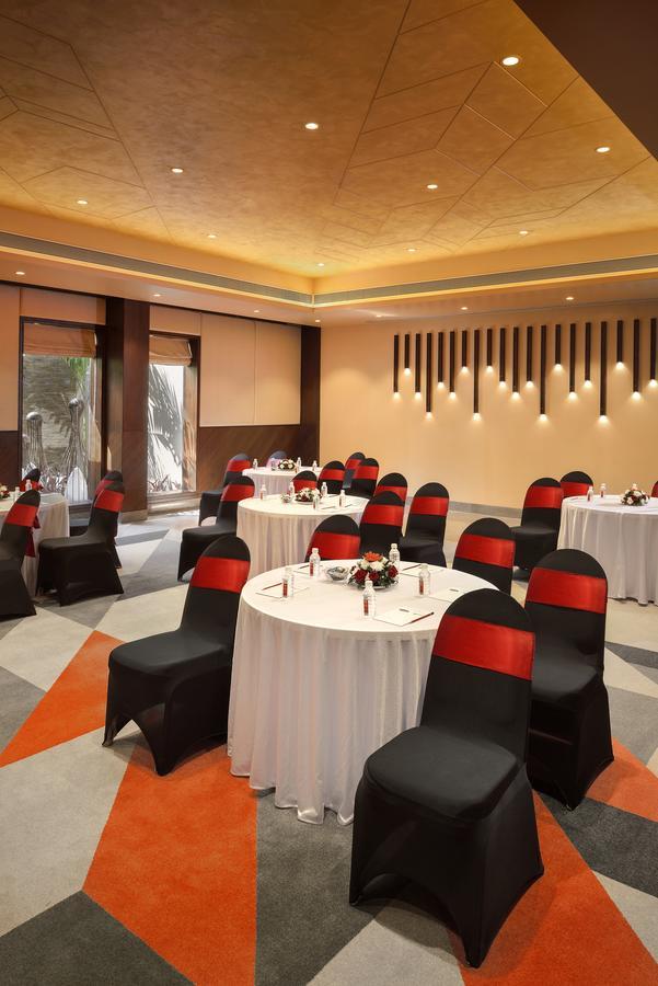 Kabir Hotel & Spa Vadodara Zewnętrze zdjęcie